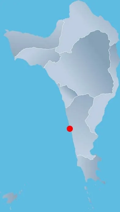 Map of Phu Quoc Island with a red dot marking Long Beach on the west coast
