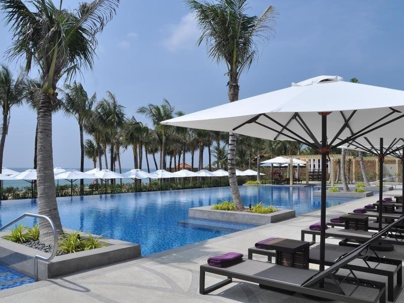 salinda resort phu quoc pool