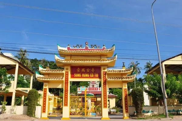 Sung Hung Pagoda on Phu Quoc