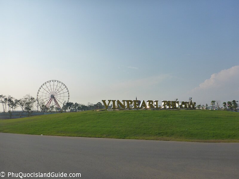 ferris wheel at vinpearlland